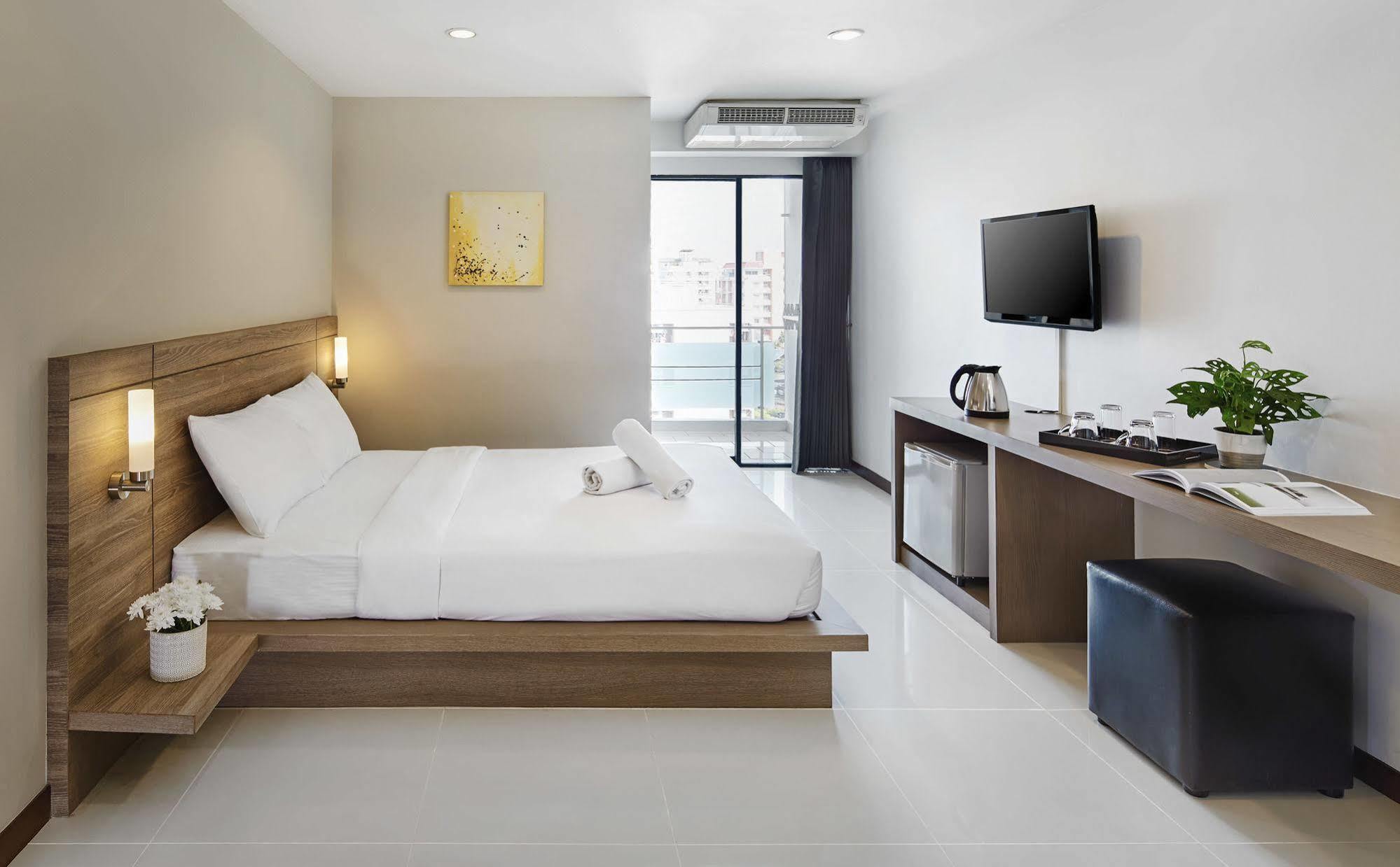 Diamond Residence Ratchada Bangkok Exteriör bild